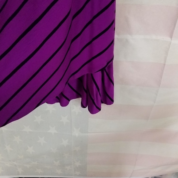 Apt 9 Tulip Hem Tank Orchid & Black Striped - Picture 6 of 6